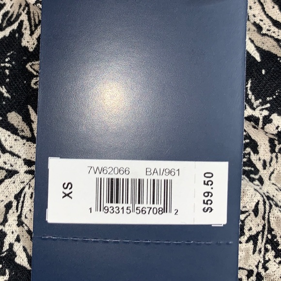 Lucky Brand Black Top Size XS NWT - Picture 3 of 5